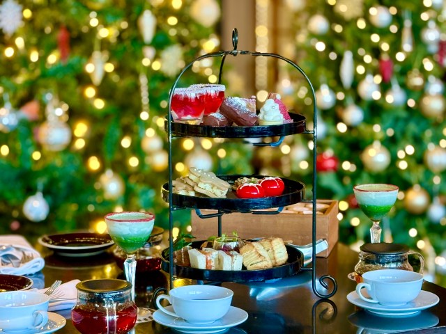 プルマン東京田町のスタイリッシュな「クリスマスアフタヌーンティー」を堪能🎄これは自分へのクリスマスプレゼントにいいぞ〜♡