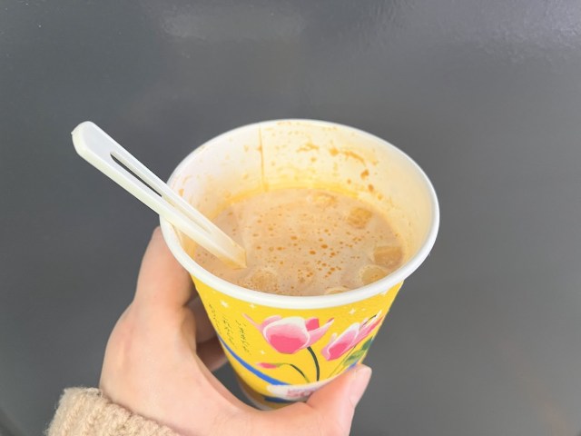コンビニで海老のビスクを飲める時代🦐都内3店舗にしかないローソンMACHI café+で出来立て熱々スープを楽しんできた♡