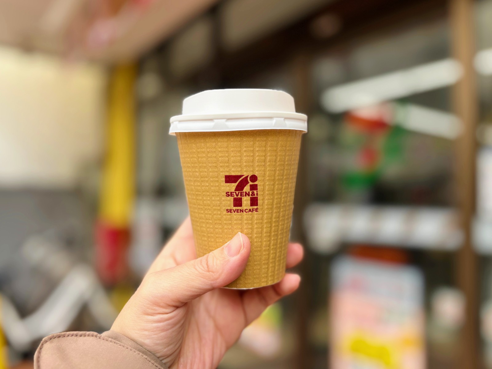 ディギ　セブンカフェ持ち上げミルク ディギ セブンカフェ持ち上げミルク カフェミルク 240ml | セブン