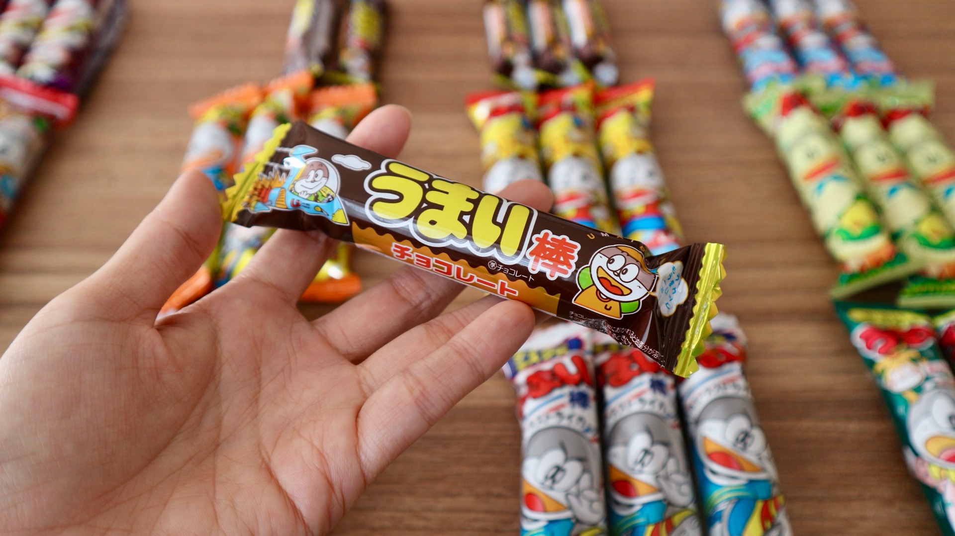 1900円で手に入る幸せ。うまい棒が詰まった「宝箱」を大人買いしてみ