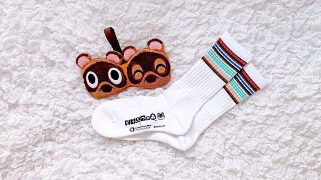 ファミリーマートと『あつまれ どうぶつの森』コラボがアツいんだなも!!! タオルインポーチ&ソックスを本音レビューします ファミリーマートと『あつまれ どうぶつの森』コラボがアツいんだなも!!! タオルインポーチ&ソックスを本音レビューします