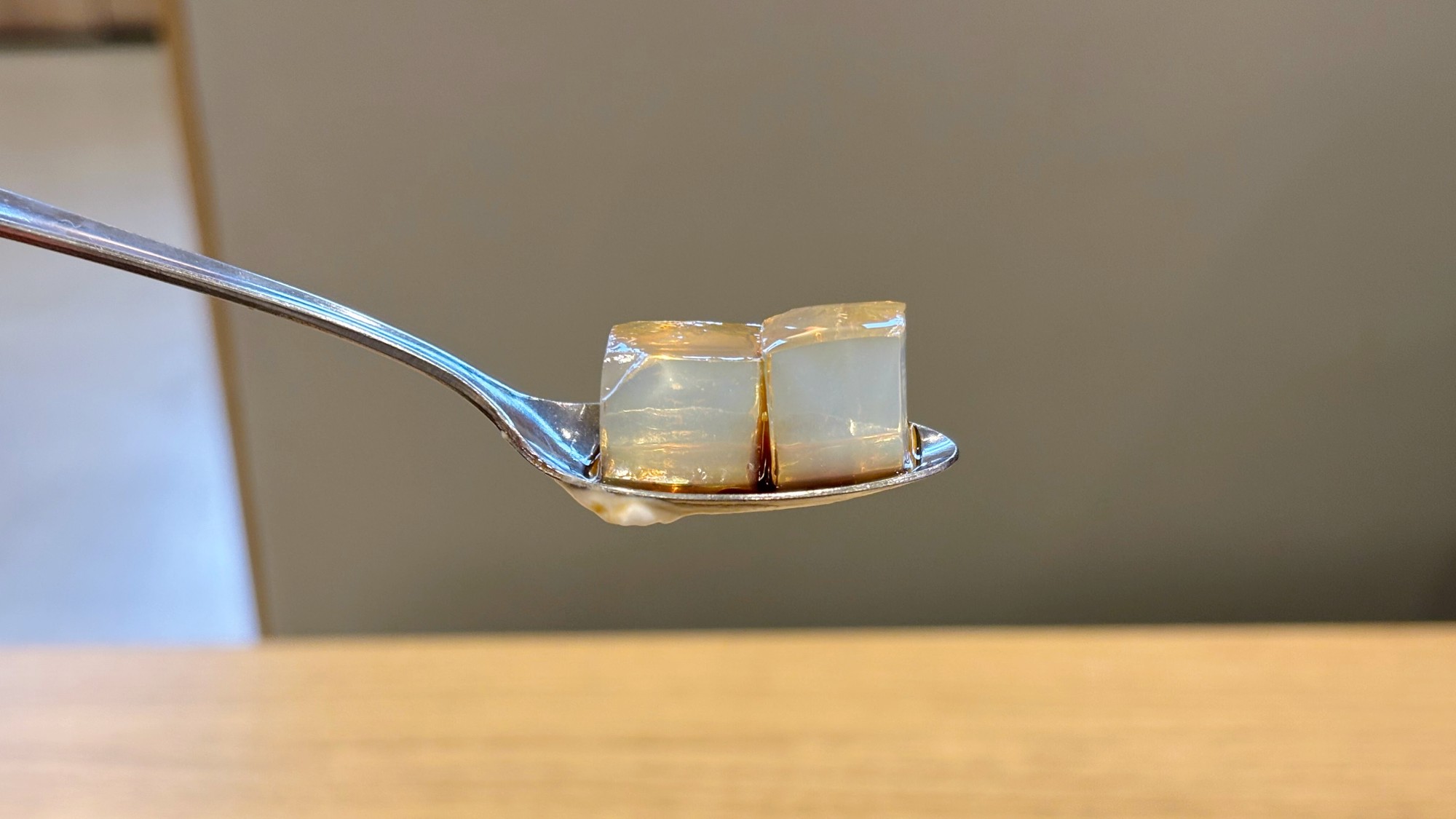 チェーンのお寿司屋さんで食べられるクオリティじゃないでしょ！かっぱ寿司に日本橋榮太樓のクリームあんみつパフェが登場！ | Pouch[ポーチ]