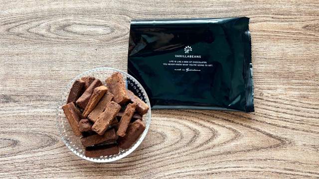 地元民がひそかに狙うお宝スイーツ🍫横浜ベイサイドのアウトレットへ行ったらまず「生チョコの切れはし」をゲットするのです