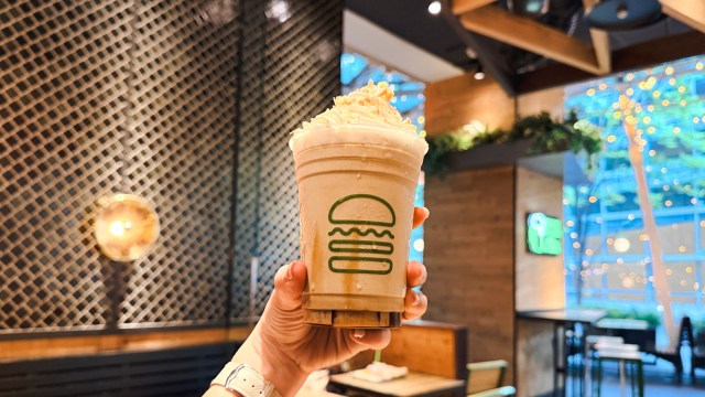 東京は「ほうじ茶シェイク」✨シェイクシャック(Shake Shack)にはご当地シェイクがあるって知ってた? 東京は「ほうじ茶シェイク」✨シェイクシャック(Shake Shack)にはご当地シェイクがあるって知ってた?